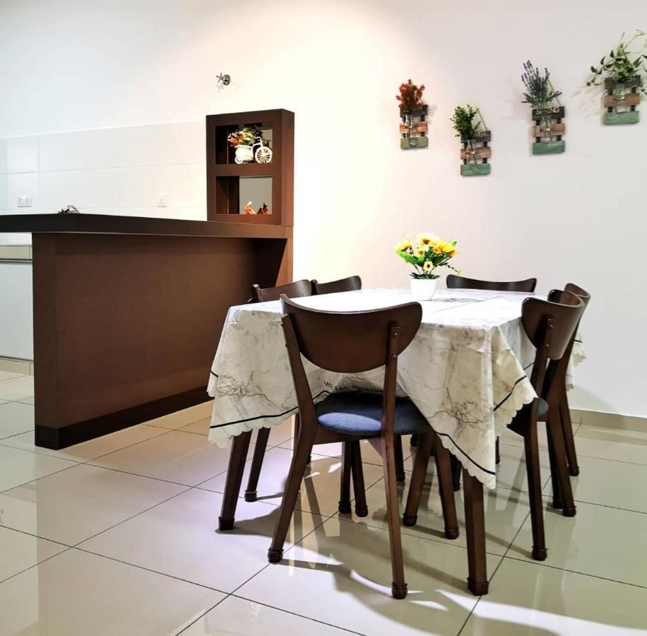Holiday Homestay Seremban Kültér fotó